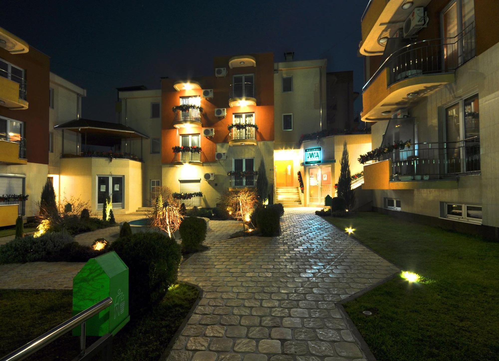 Vrnjačka Banja Iwa Centar Apartments & Wellness מראה חיצוני תמונה
